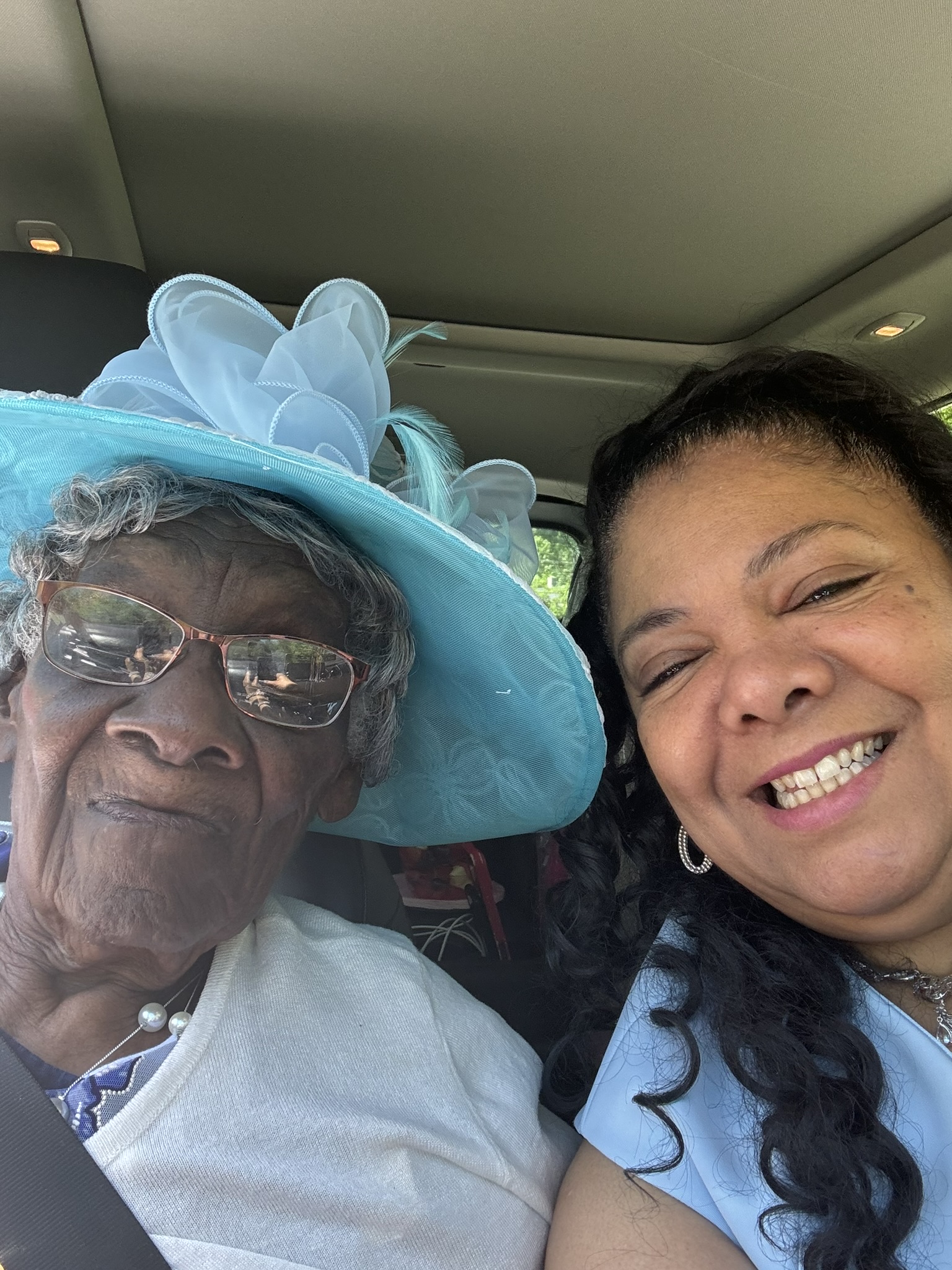 Women In Hats Tea 2025